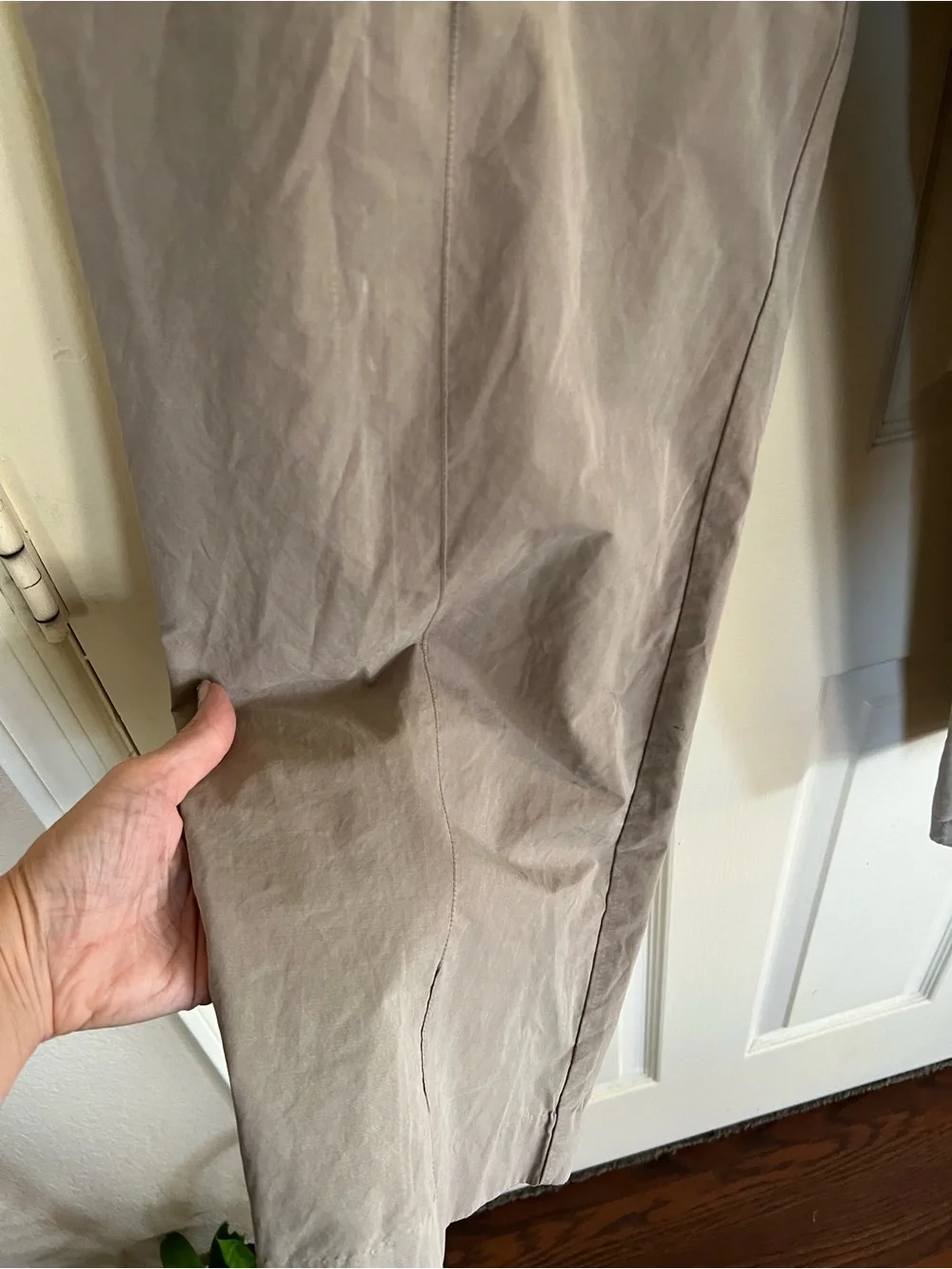 Gap Taupe Pull-On Cropped Pants Zip Pocket Drawstring Size 12